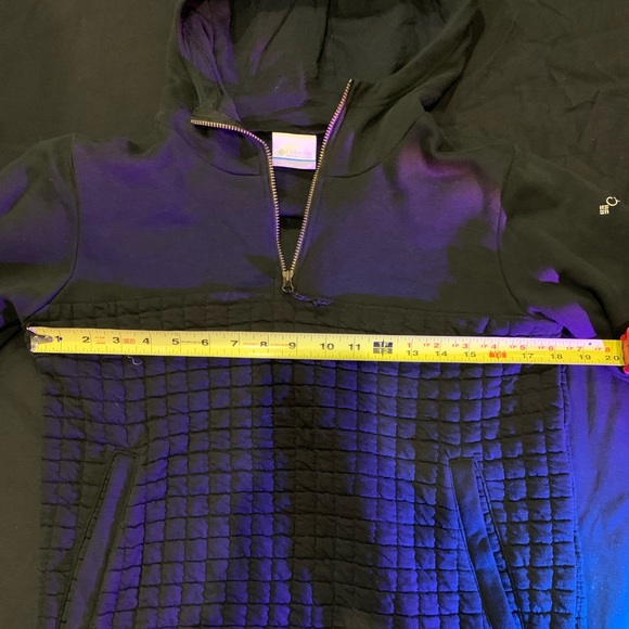 Columbia black quilted bottom 3/4 zip up hoodie - Picture 2 of 5